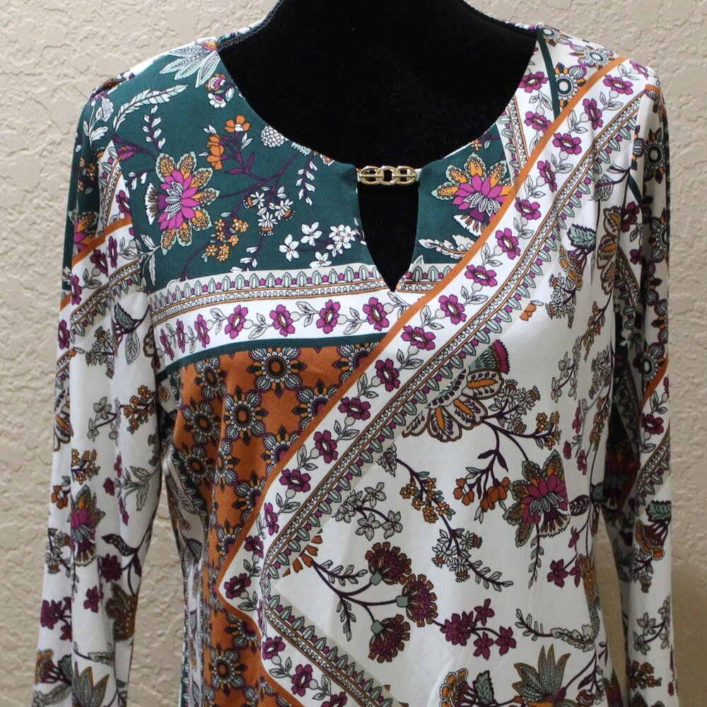 Calvin Klein Women's M Multi-Color Printed Knit Top Embellished Keyhole Neck